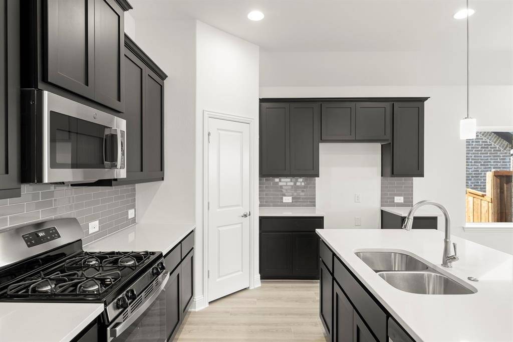 3112 Goldfinch Drive, Royse City, TX 75189