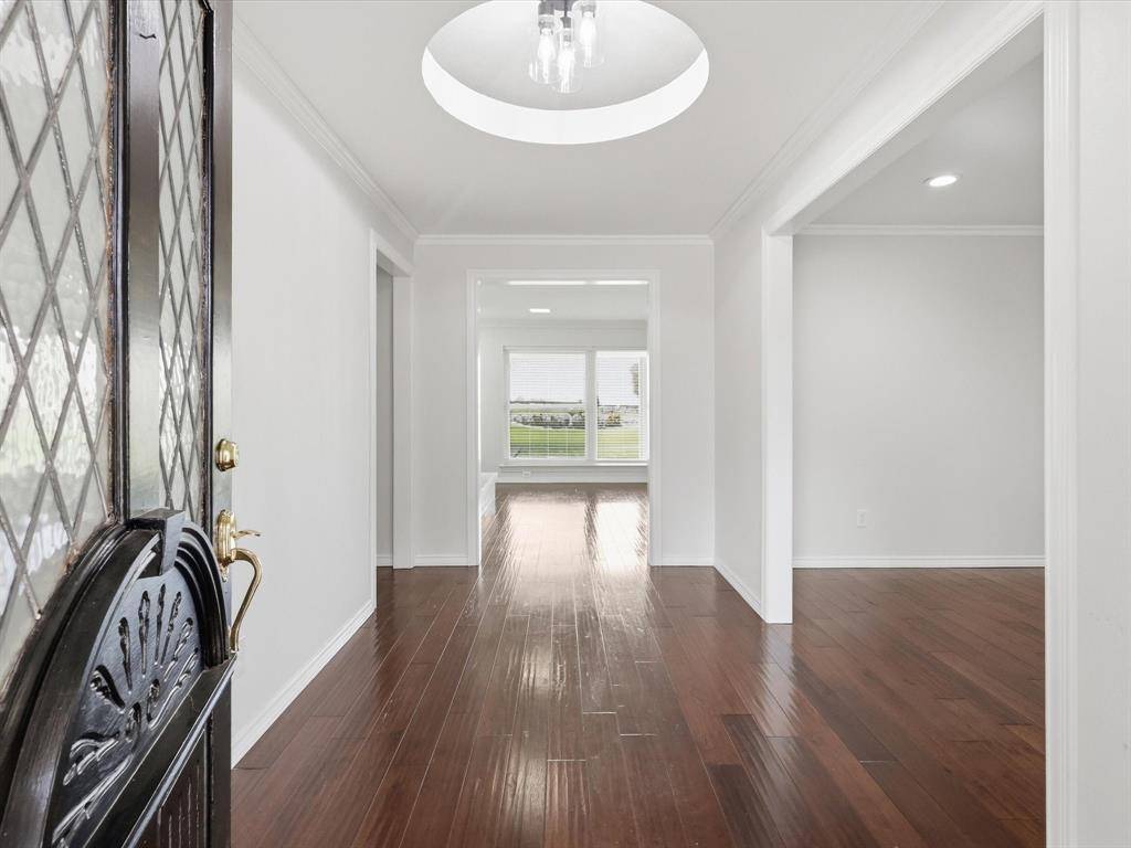 4300 Winding Way, Benbrook, TX 76126