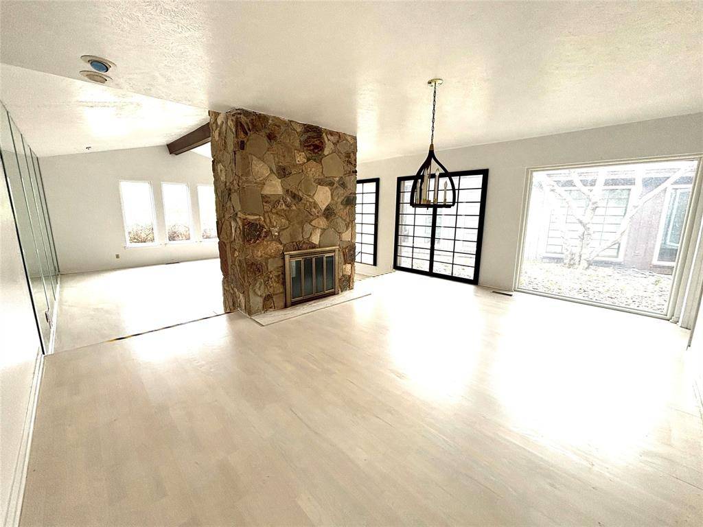 12 Creekwood Circle, Richardson, TX 75080