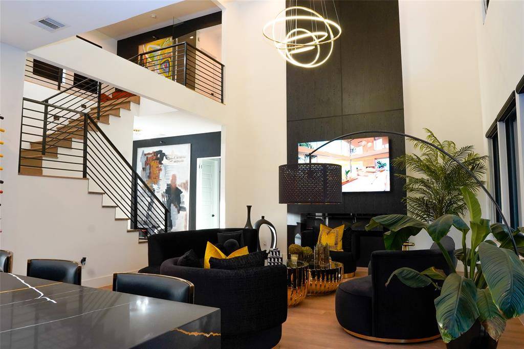 522 S Clark Road, Cedar Hill, TX 75104