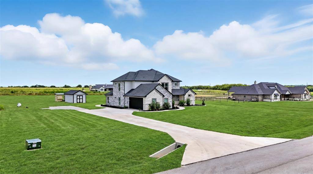 7271 Michelle Point, Krum, TX 76249