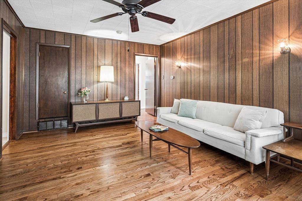 654 Milton Street, Lewisville, TX 75057