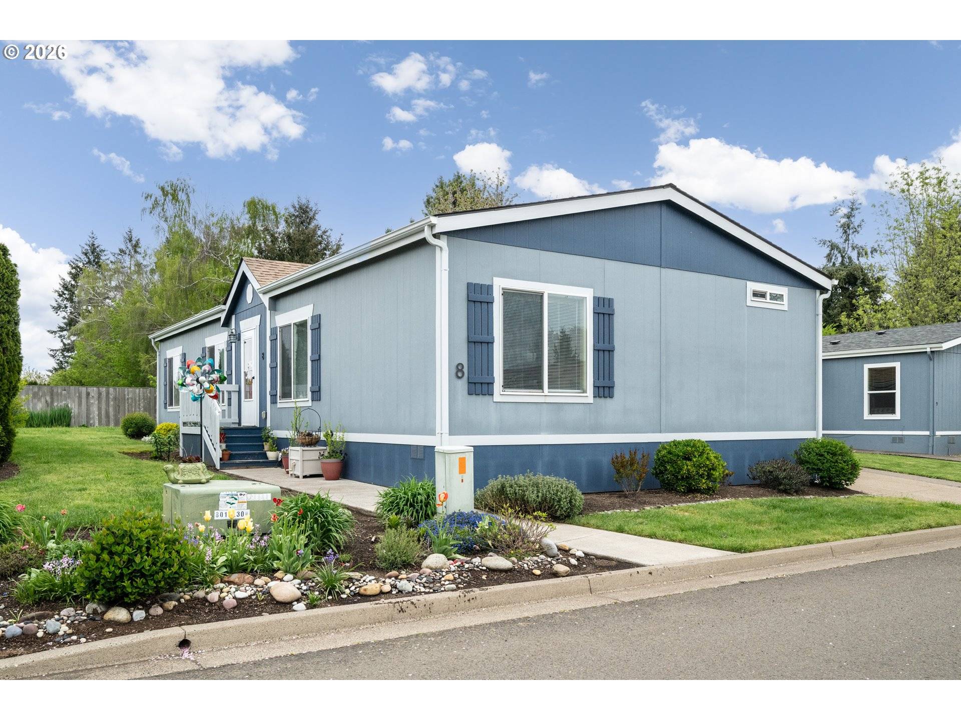 310 PITNEY LN ##8, Junction City, OR 97448