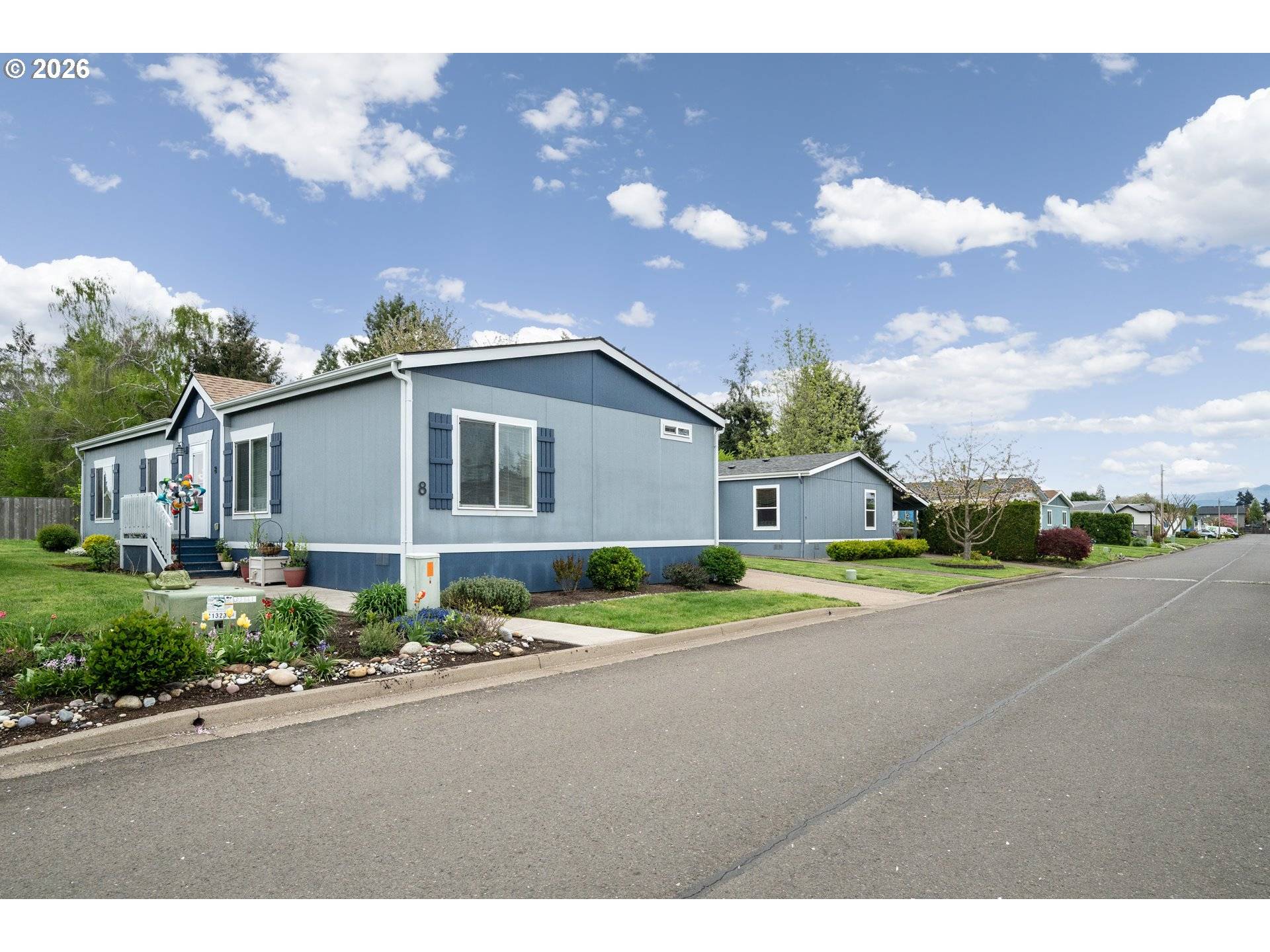 310 PITNEY LN ##8, Junction City, OR 97448