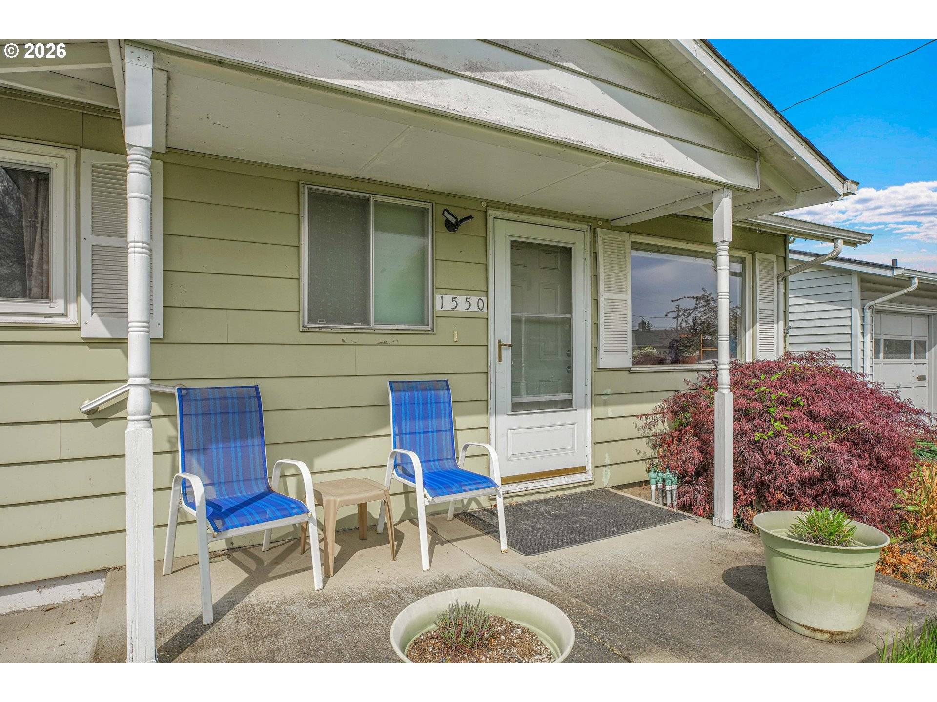 1550 RAINIER RD, Woodburn, OR 97071