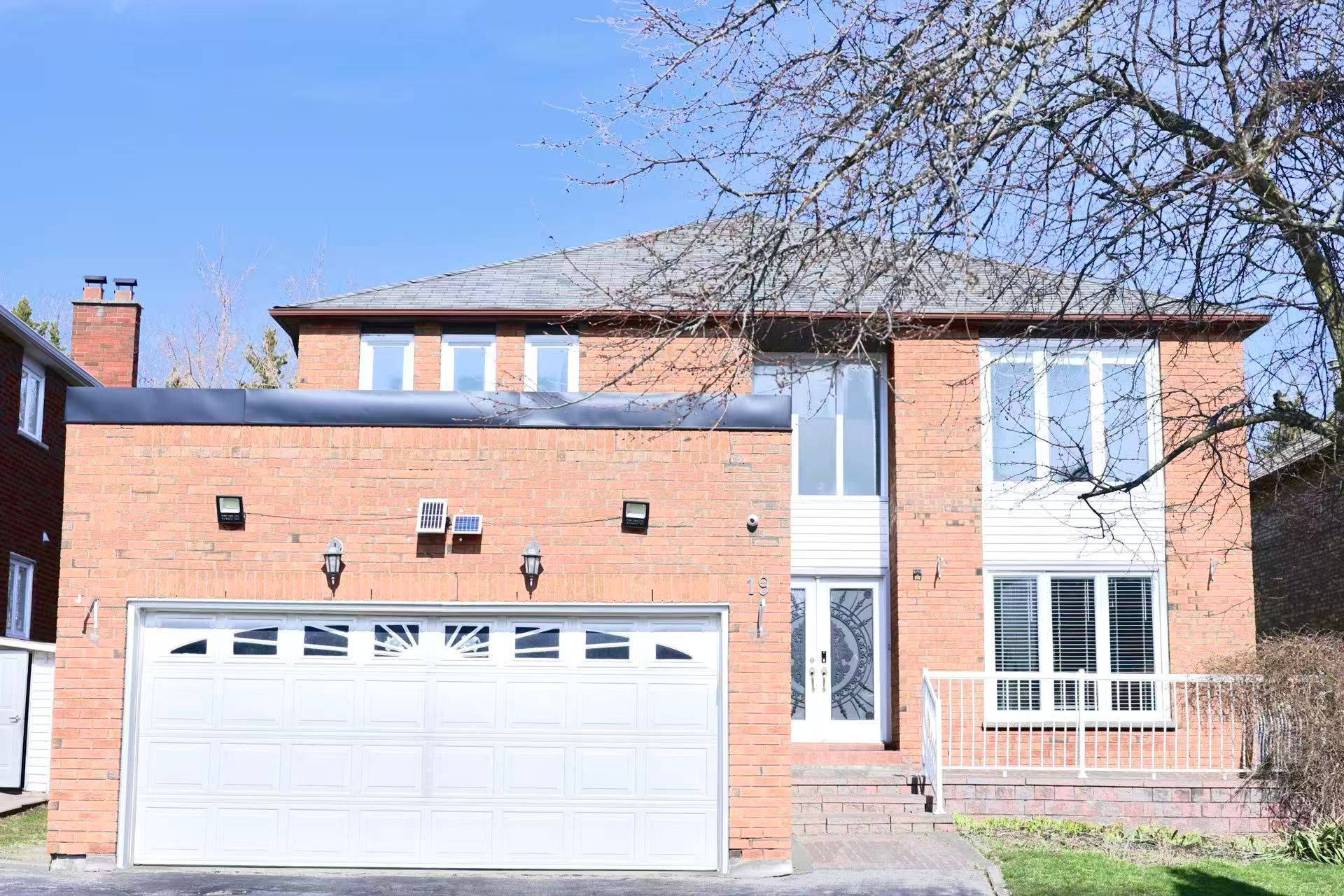 19 Delancey CRES, Markham, ON L3P 7C9