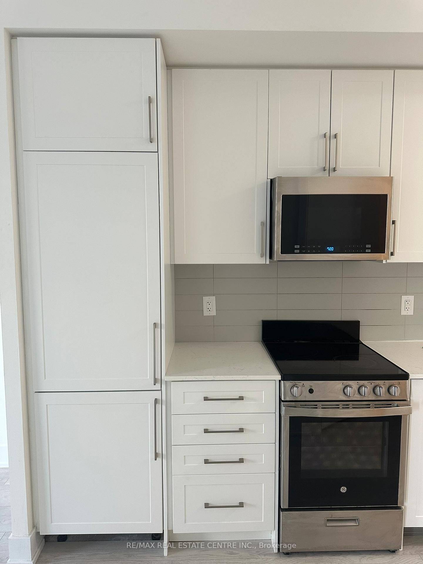 2450 Old Bronte RD #247, Oakville, ON L6M 5P6