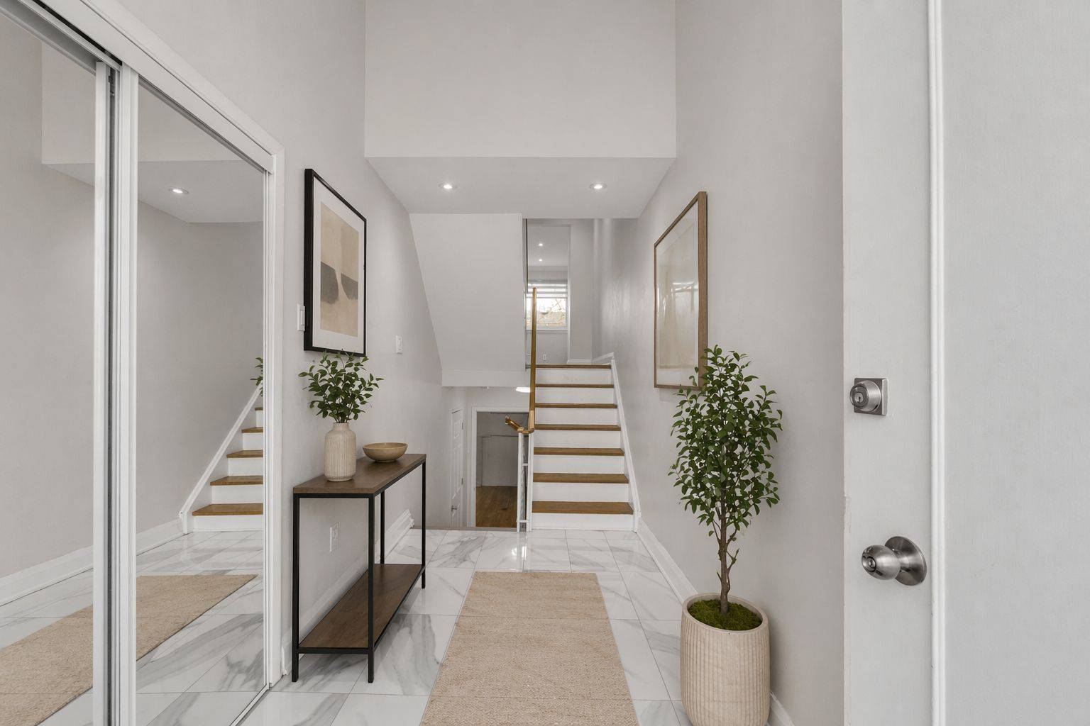 5473 Schueller CRES, Burlington, ON L7L 3T1