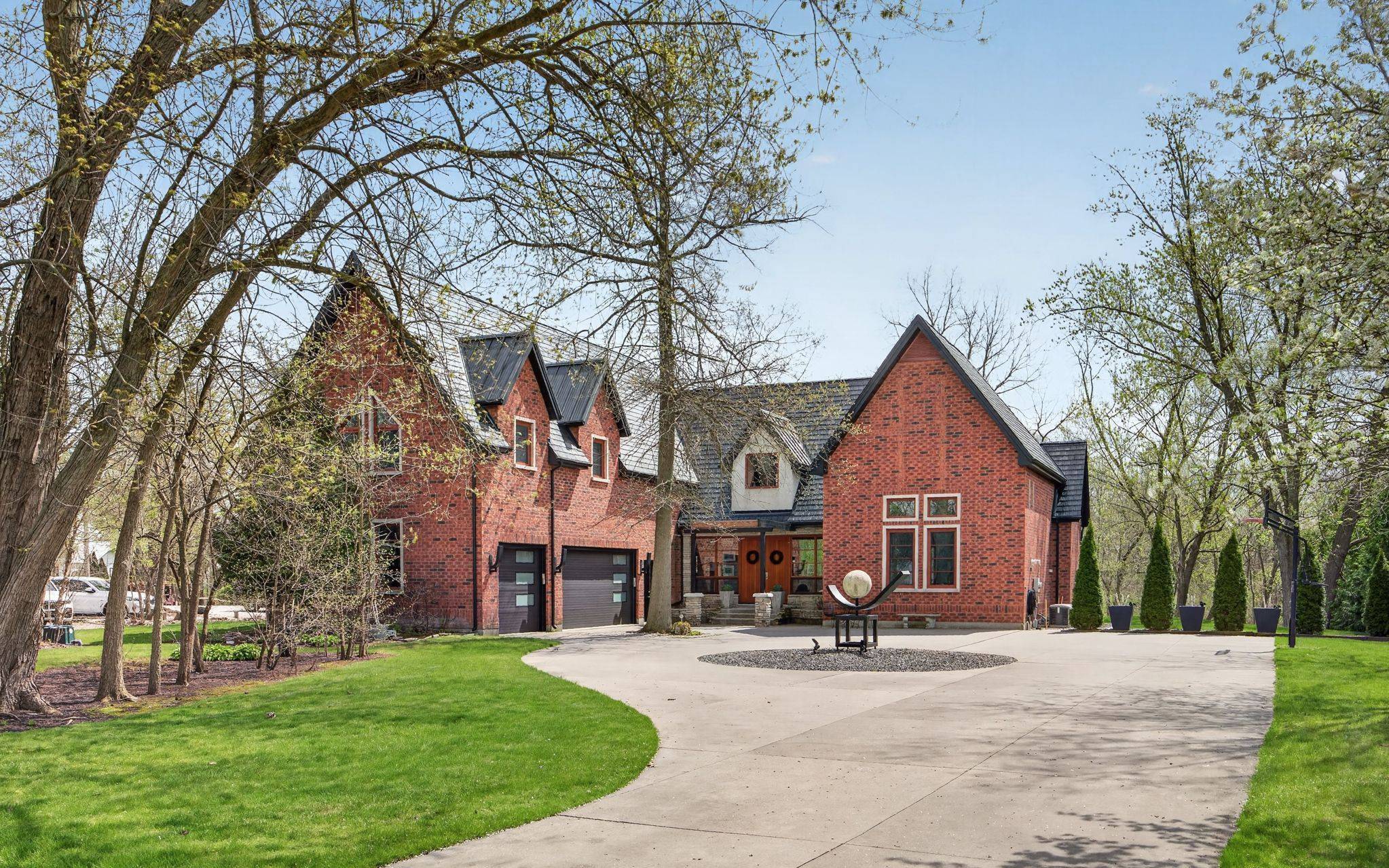 3871 Middle Side RD, Amherstburg, ON N9V 2Y9