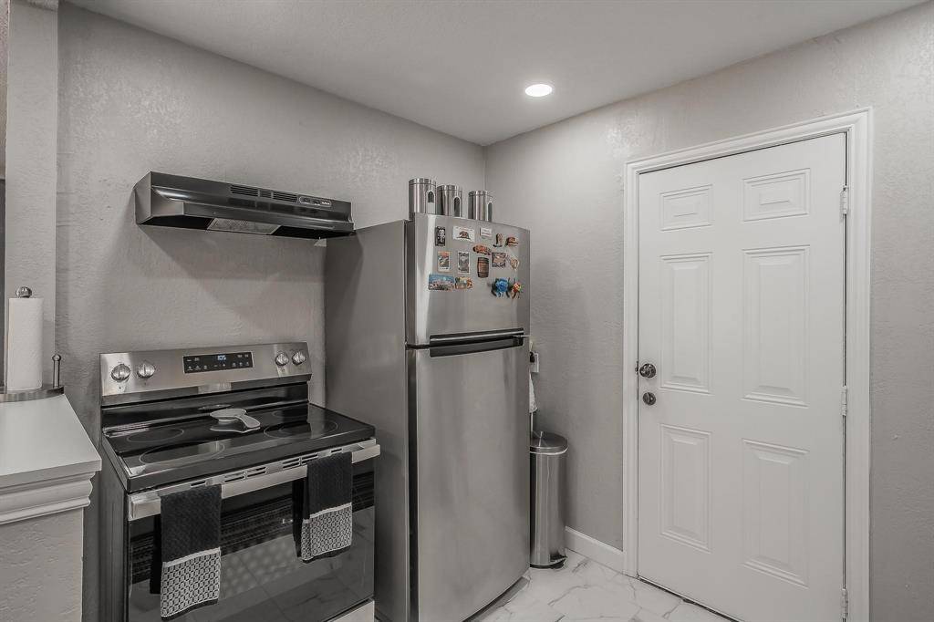 4506 Roberts Avenue, Dallas, TX 75215