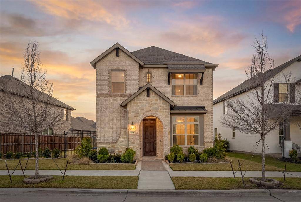 4315 Smokey Quartz Lane, Arlington, TX 76005