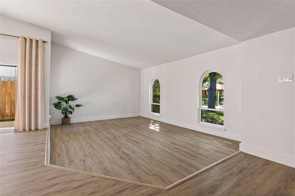 8617 Baumgarten Drive, Dallas, TX 75228