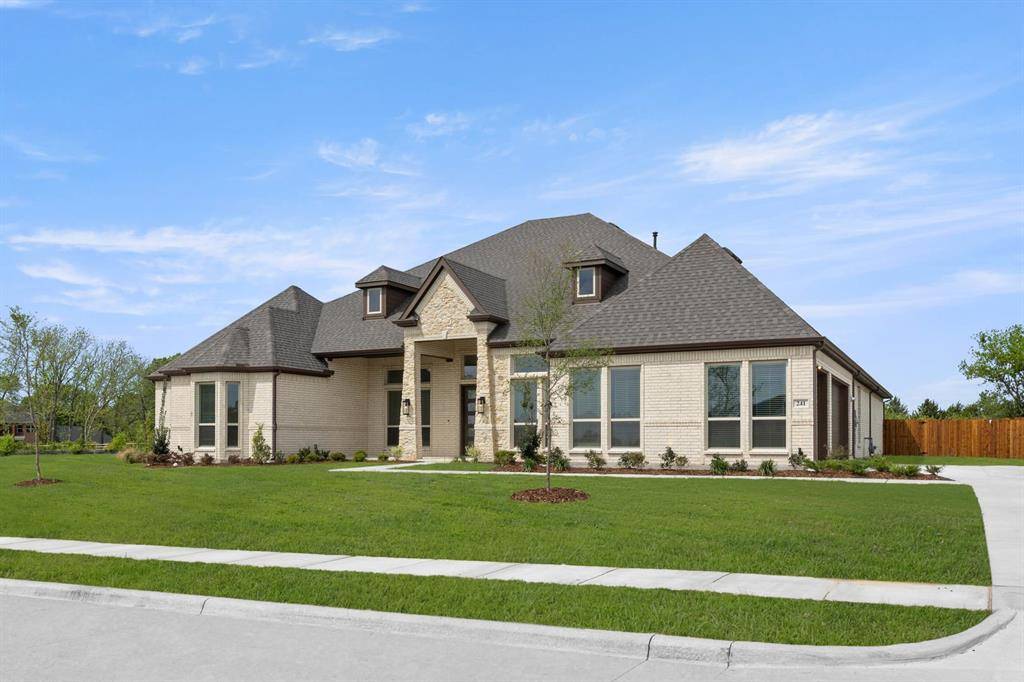 241 Broadmoor Lane, Ovilla, TX 75154