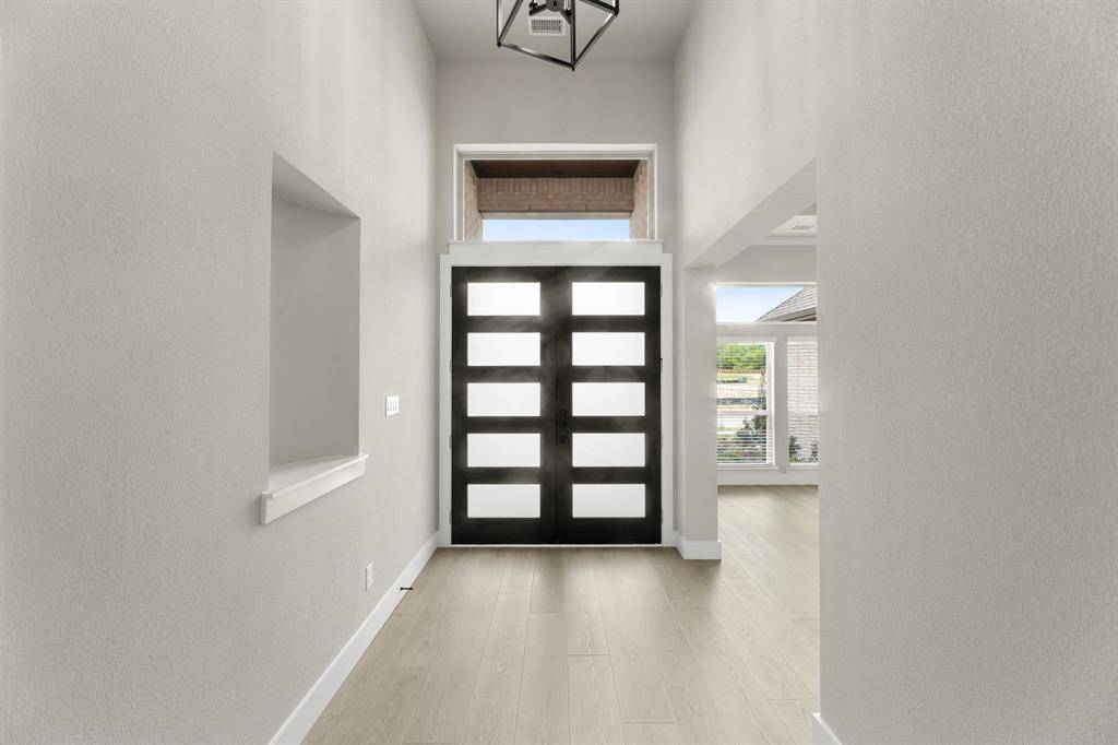 111 Broadmoor Lane, Ovilla, TX 75154