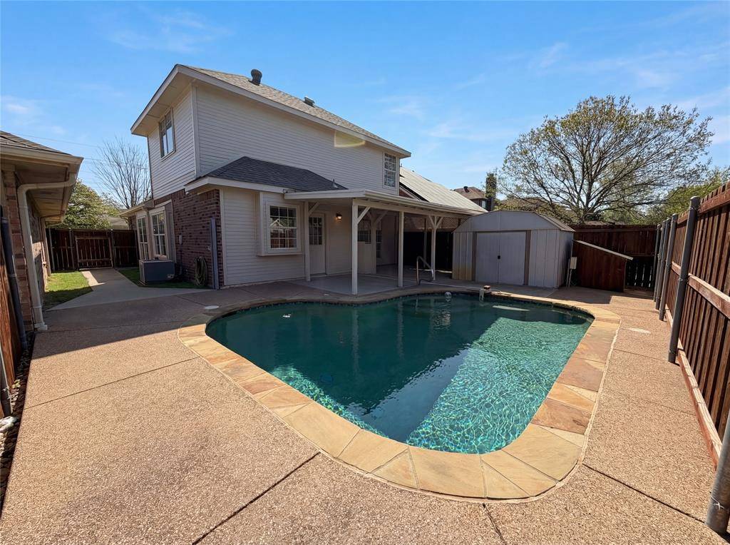 954 S Old Orchard Lane, Lewisville, TX 75067