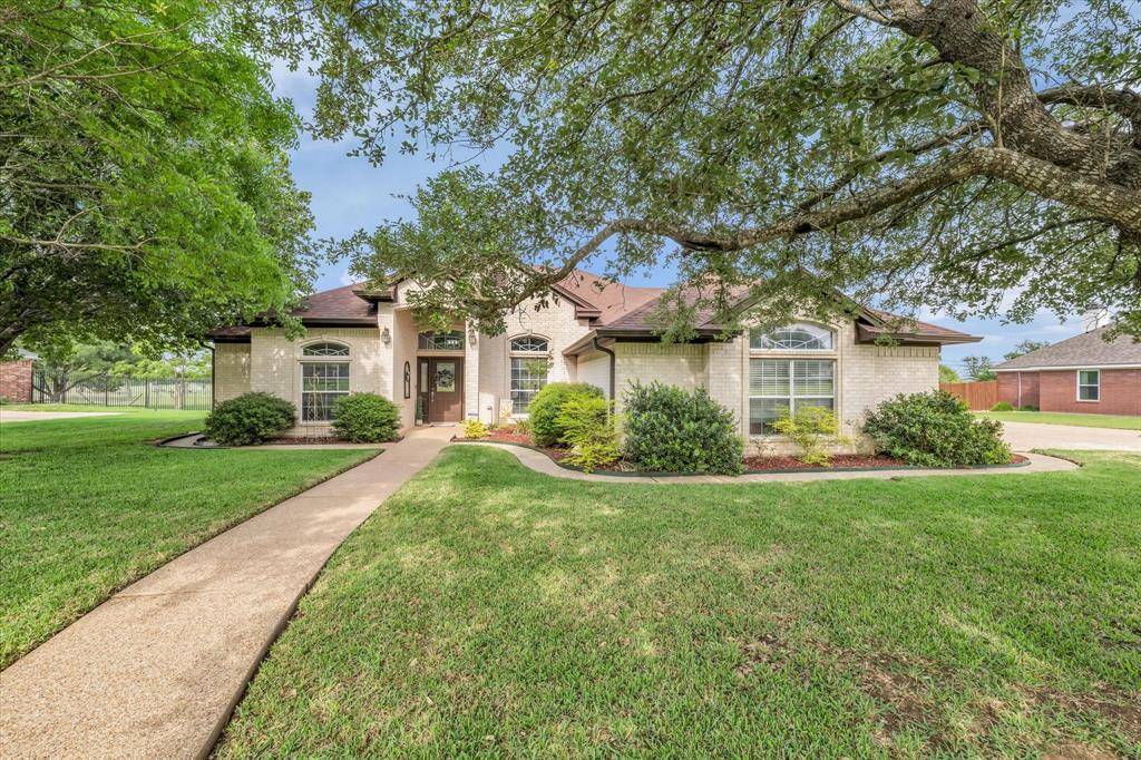 482 Sunland Park, Robinson, TX 76706