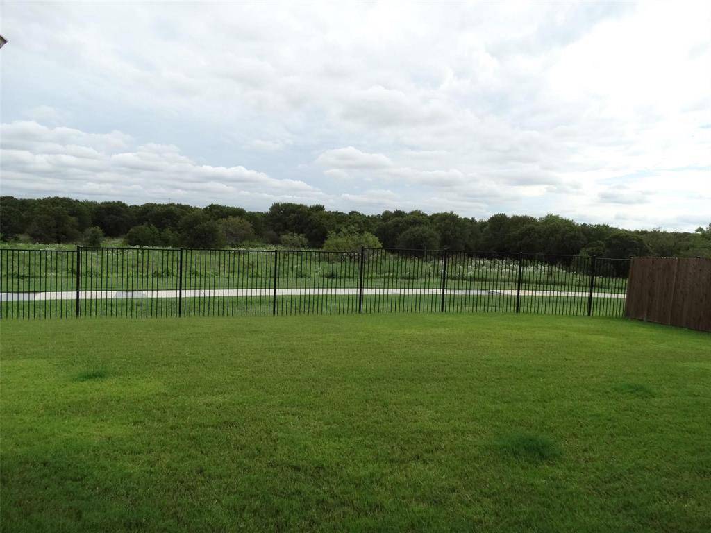 809 Frisco Hills Boulevard, Little Elm, TX 75068