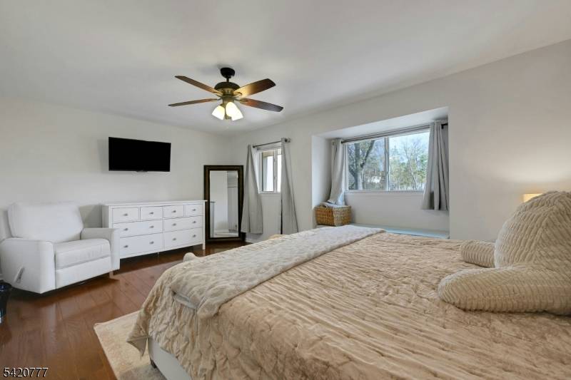 132 Chelsea Way, Bridgewater Twp., NJ 08807