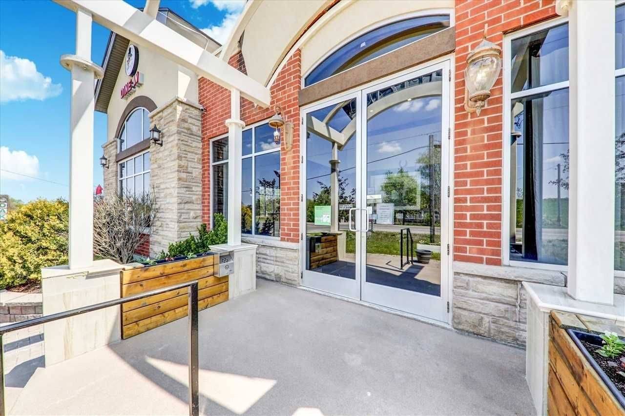 20215 Woodbine AVE, East Gwillimbury, ON L0G 1R0