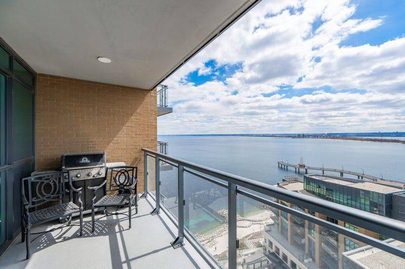 2060 Lakeshore RD #1501, Burlington, ON L7R 5A1