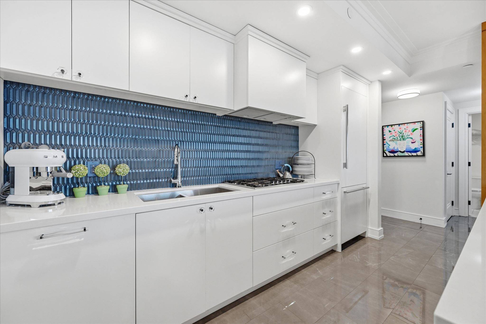 2060 Lakeshore RD #1501, Burlington, ON L7R 5A1