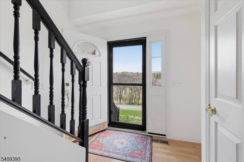 738 County Road 519, White Twp., NJ 07823