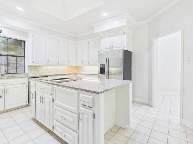 1178 E Oval Drive, Athens, TX 75751