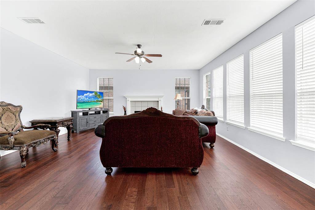 8506 Manchester Drive, Rowlett, TX 75089