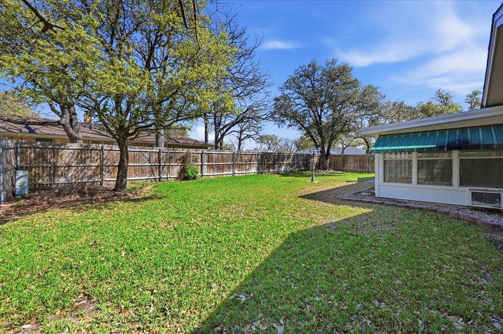 3311 Peachtree Lane, Pantego, TX 76013
