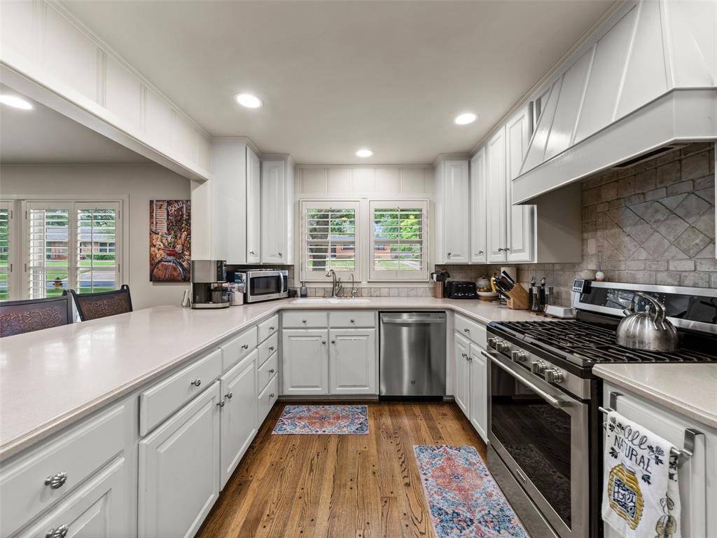 2325 Wooded Acres, Waco, TX 76710