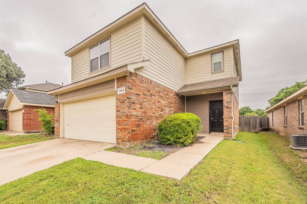 11616 Bobcat Drive, Fort Worth, TX 76244