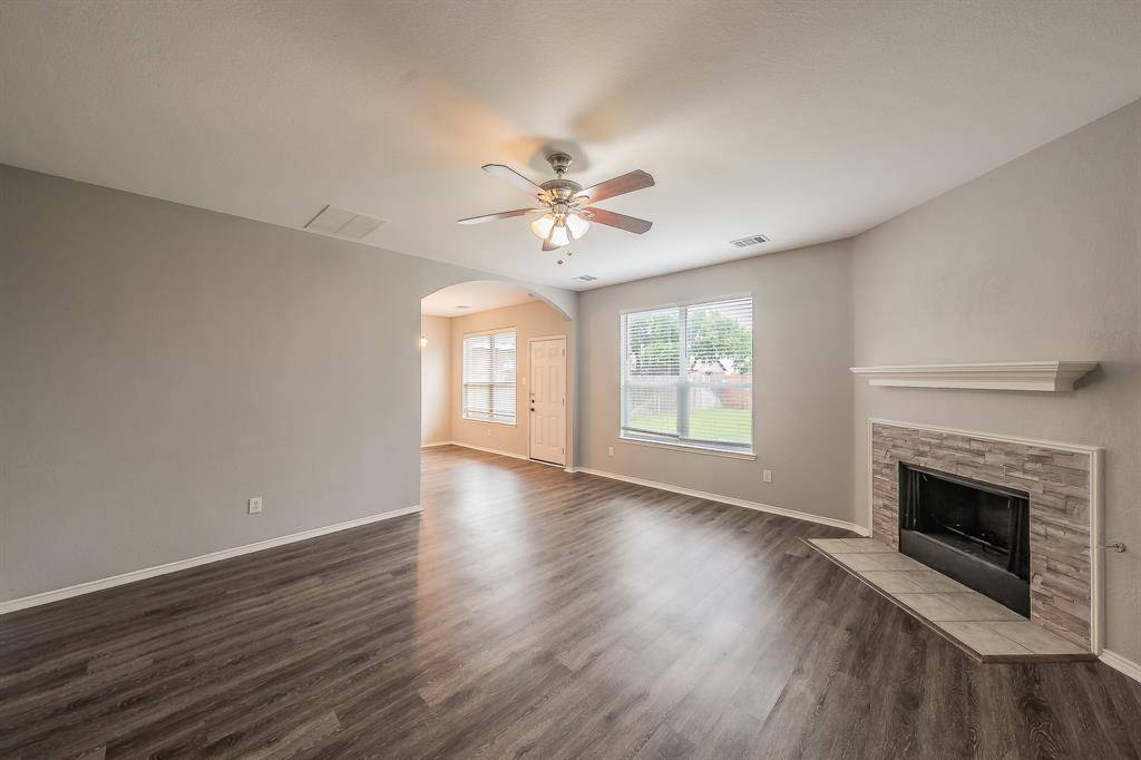 11616 Bobcat Drive, Fort Worth, TX 76244