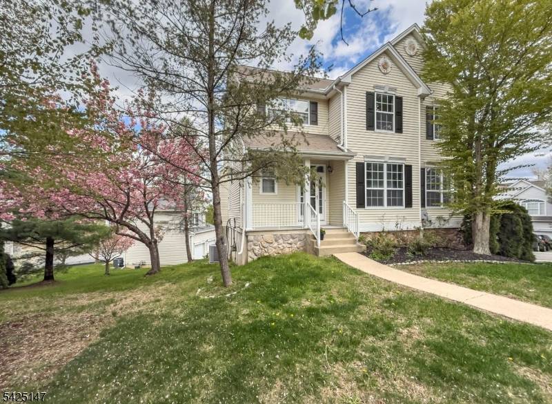 227 Winding Hill Dr, Mount Olive Twp., NJ 07840