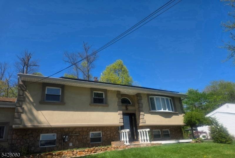 65 Shady Ln, Bridgewater Twp., NJ 08805