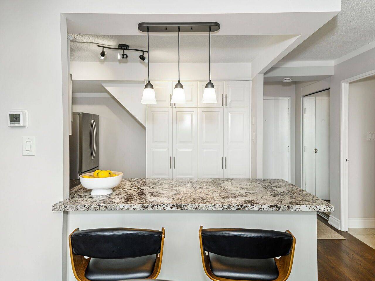 1300 Marlborough CT #534, Oakville, ON L6H 2S2