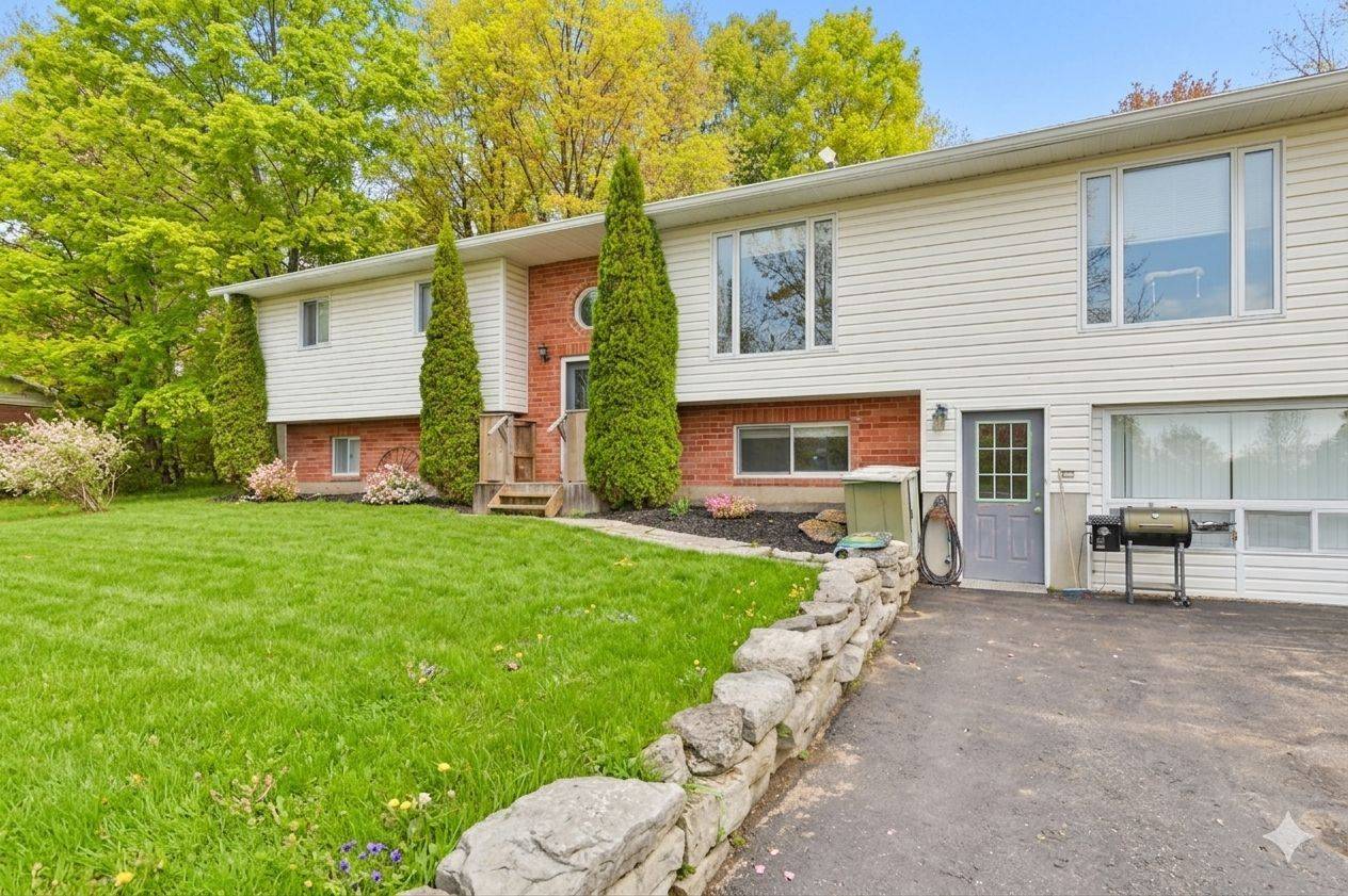 93 Tannery RD, Madoc, ON K0K 2K0