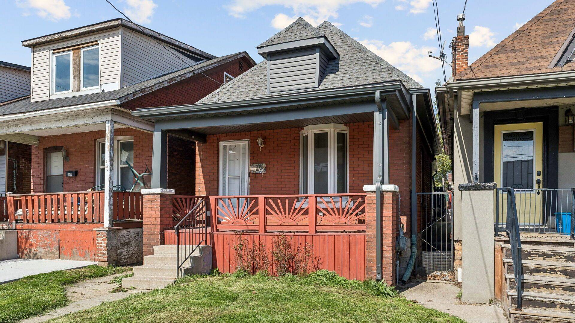 111 Hillyard ST, Hamilton, ON L8L 6B5
