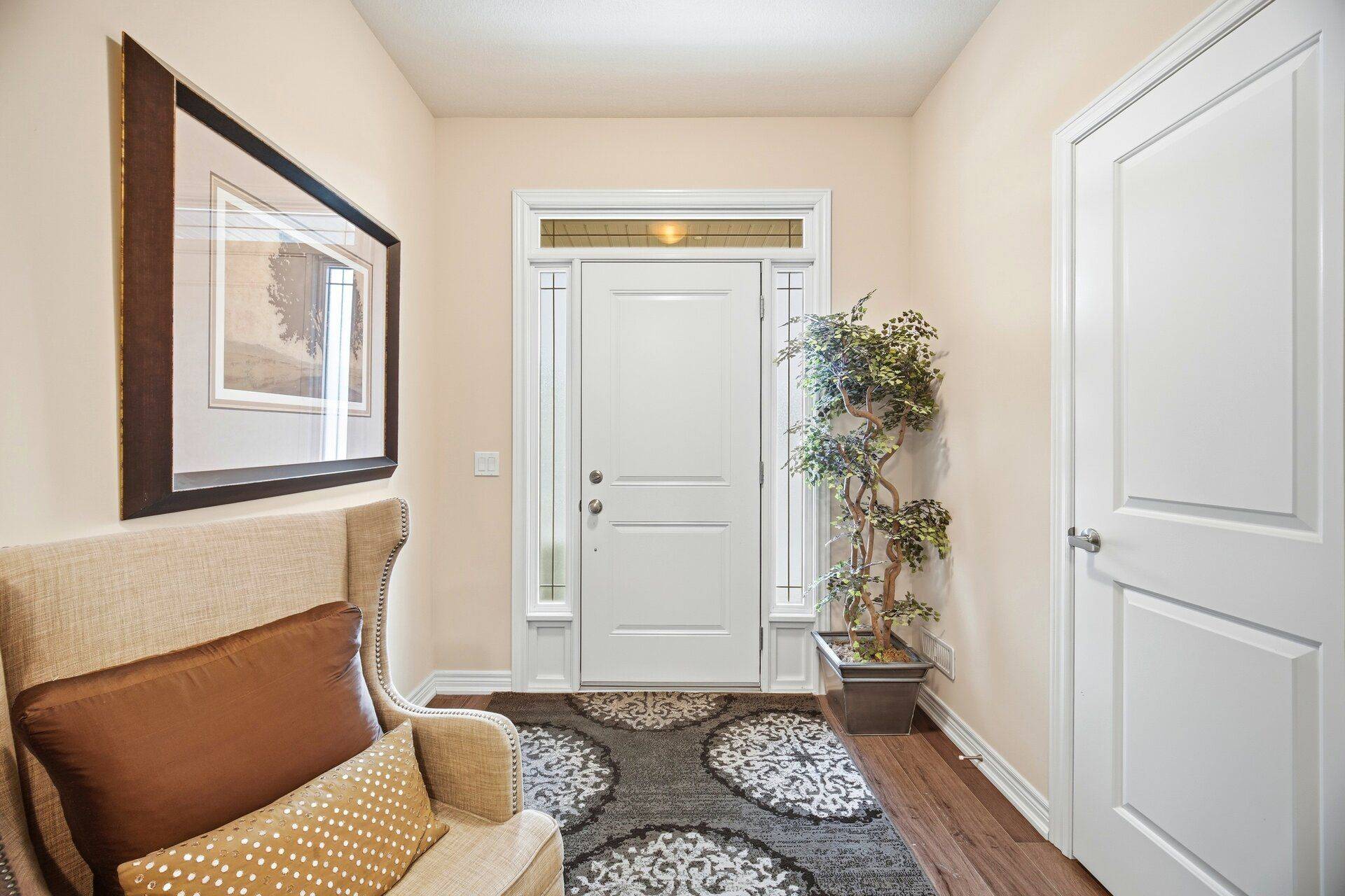 19 Picardy DR #61, Hamilton, ON L8J 2T7