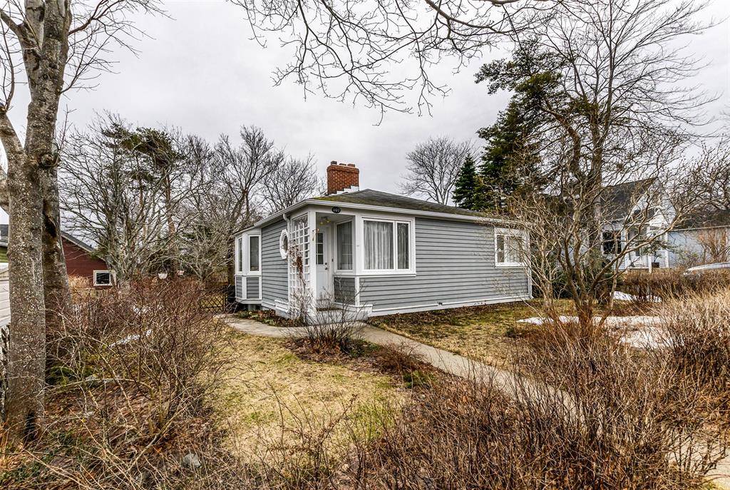 107 Strawberry Marsh Road, St. John's, NL A1B 2V7