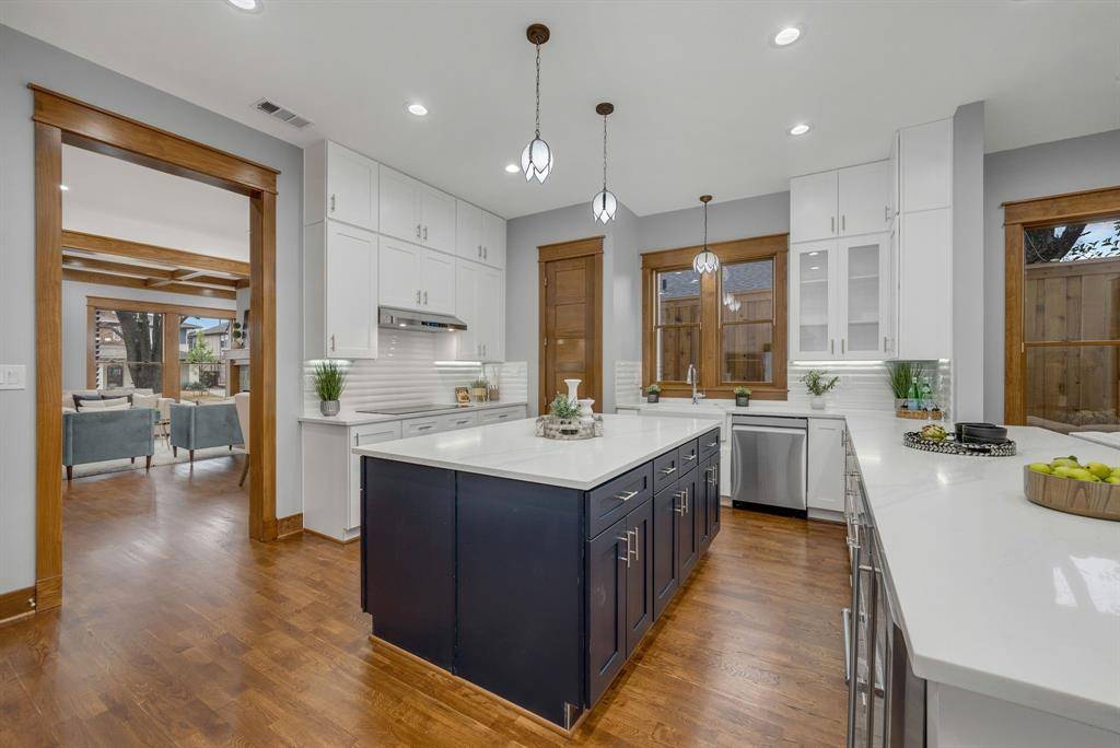 6045 Velasco Avenue, Dallas, TX 75206