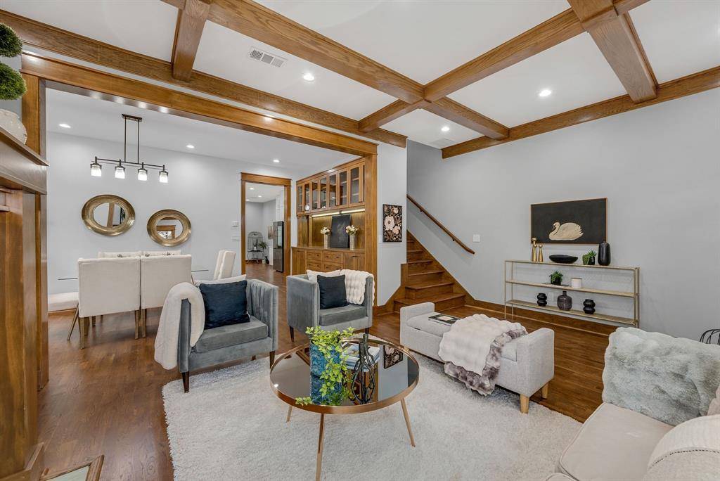 6045 Velasco Avenue, Dallas, TX 75206