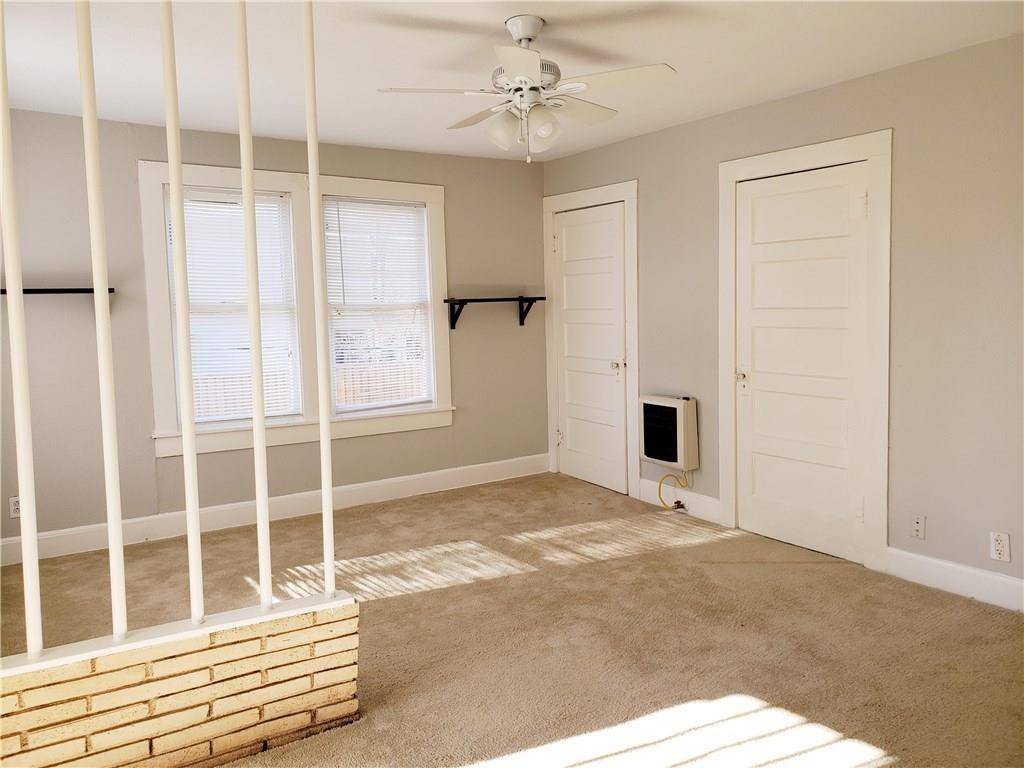 402 N Augusta, Dallas, TX 75214