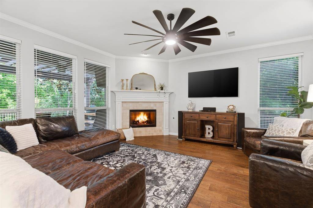 740 Sheldon Road, Lantana, TX 76226