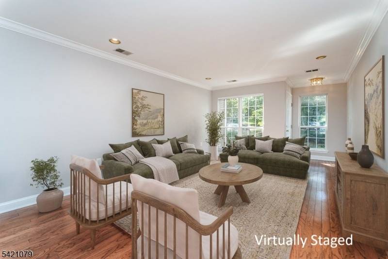 17 Clark Ct, Bernards Twp., NJ 07920