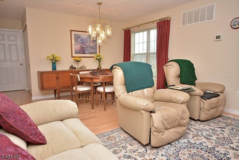 50 Potomac Dr, Bernards Twp., NJ 07920