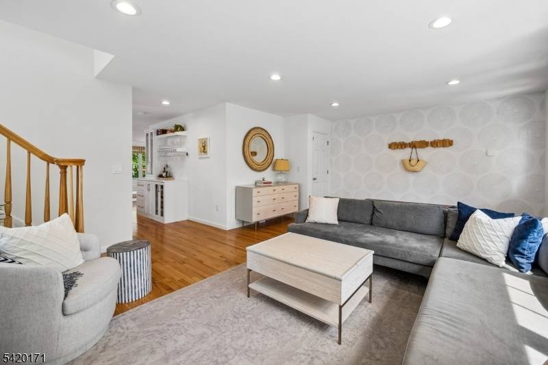 41 Milton Ave, Summit City, NJ 07901