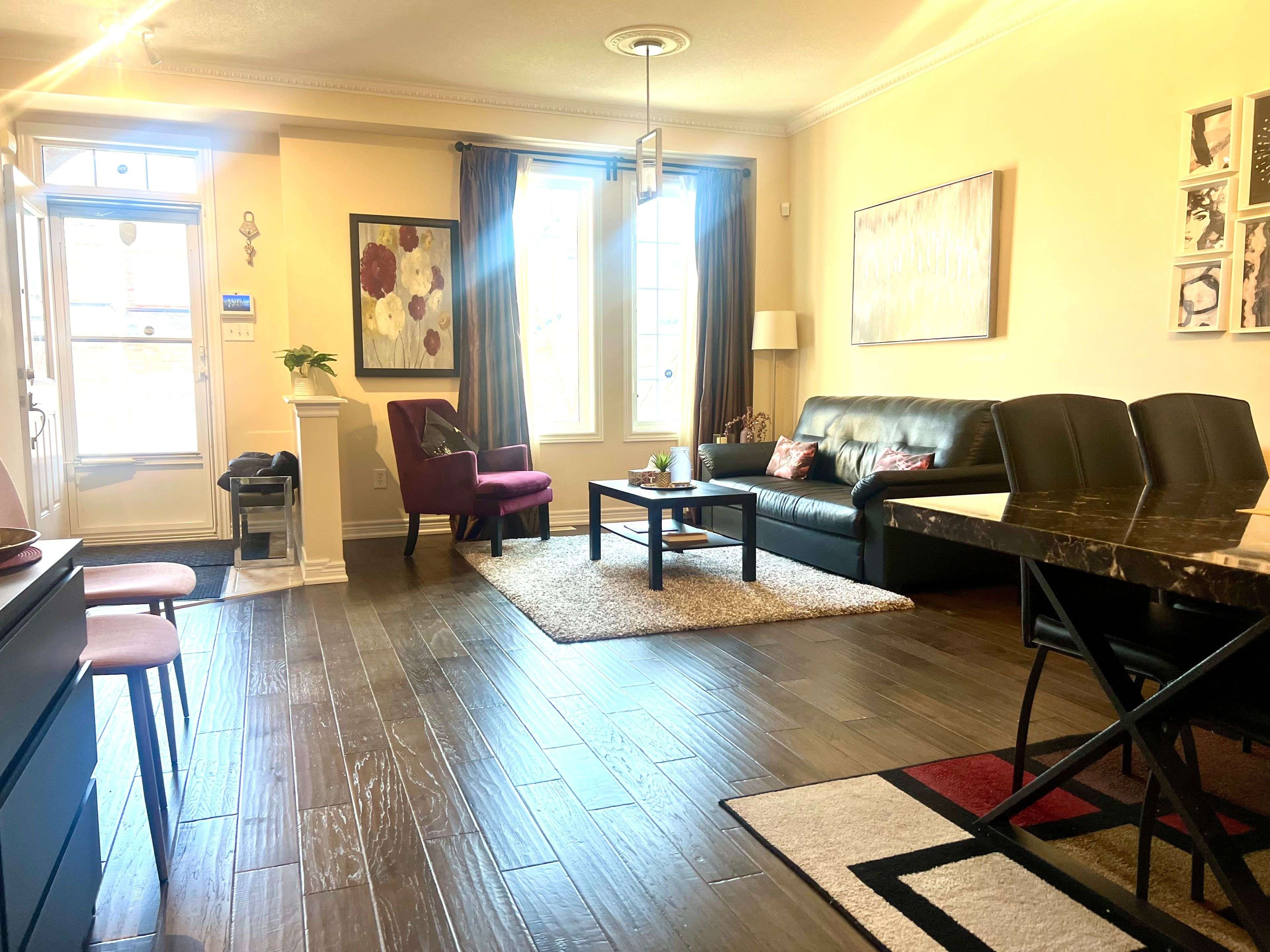 6 Mimosa ST, Markham, ON L6E 1E1