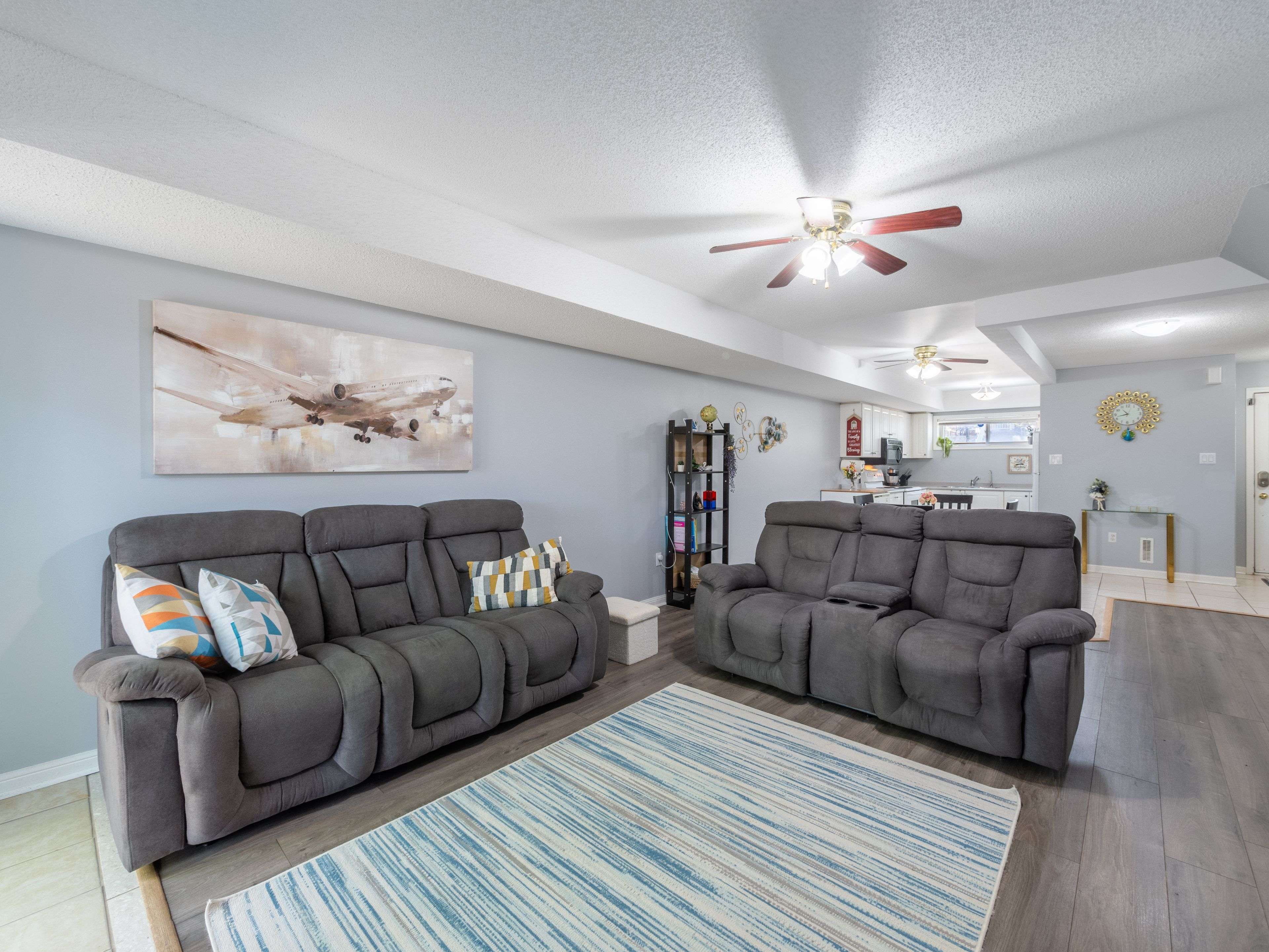 235 Ferndale DR S #13, Barrie, ON L4N 0T6