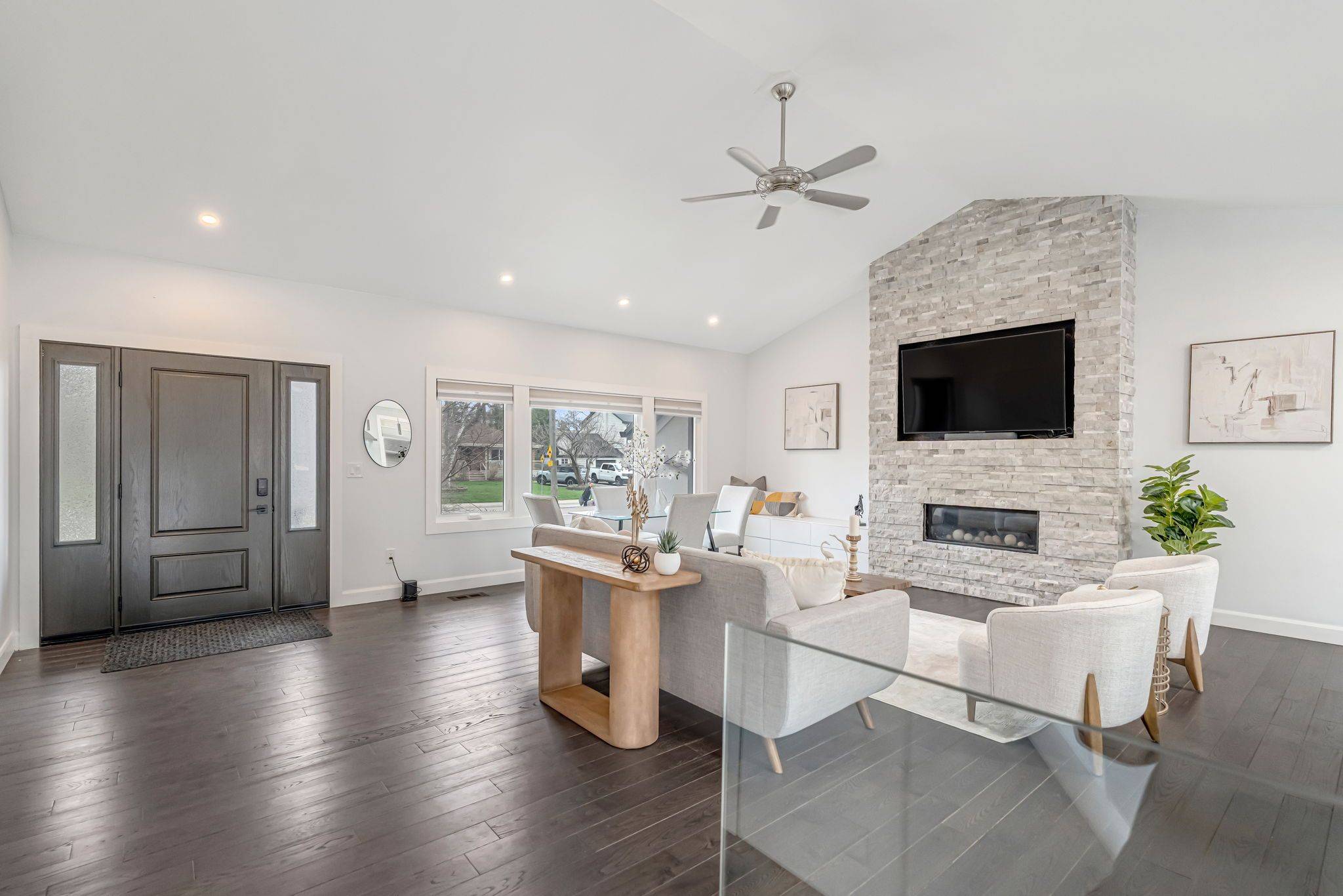 2123 Deyncourt DR, Burlington, ON L7R 1W2