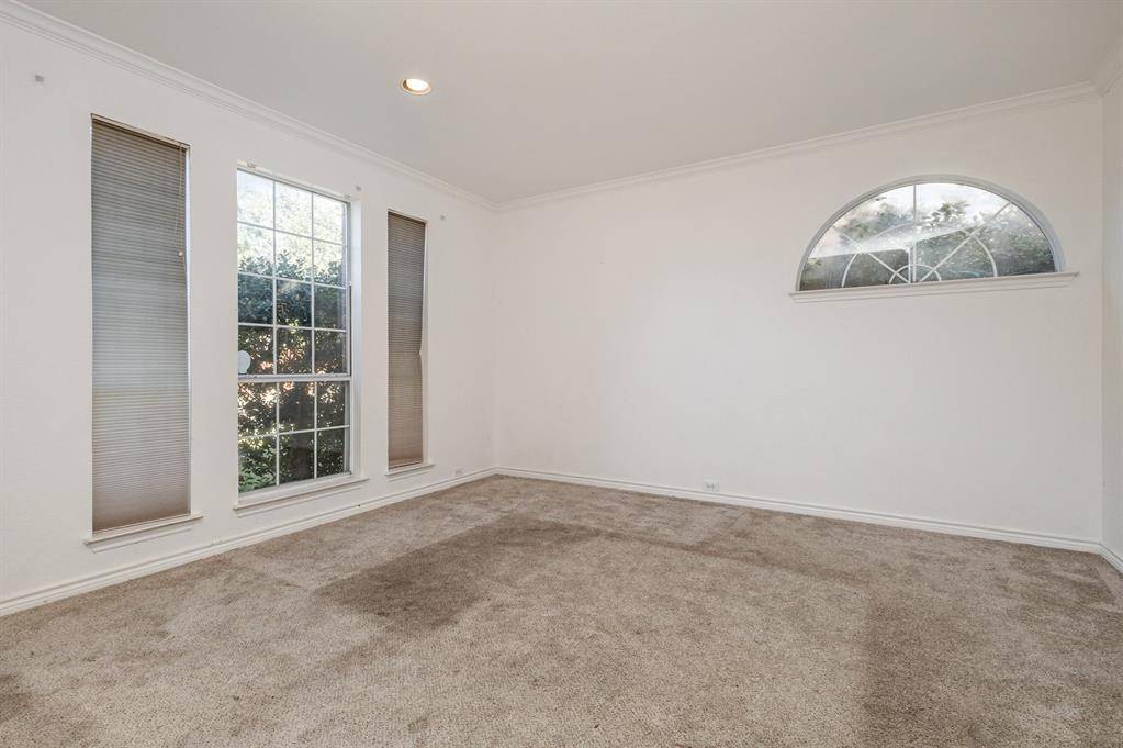 2514 Fallview Lane, Carrollton, TX 75007